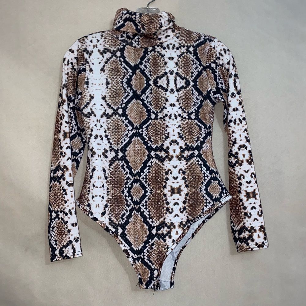 Pretty Little Thing Snake Print Bodysuit